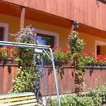 Kanianka Сasa de vacaciones Bojnice